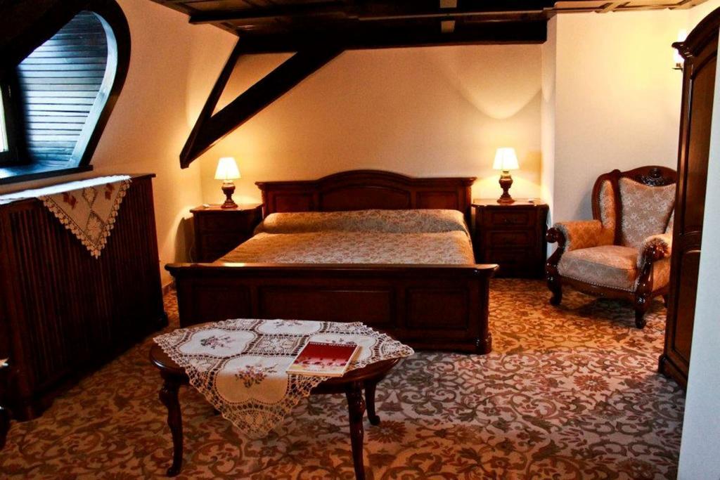 Hotel Medieval Alba Iulia Pokoj fotografie