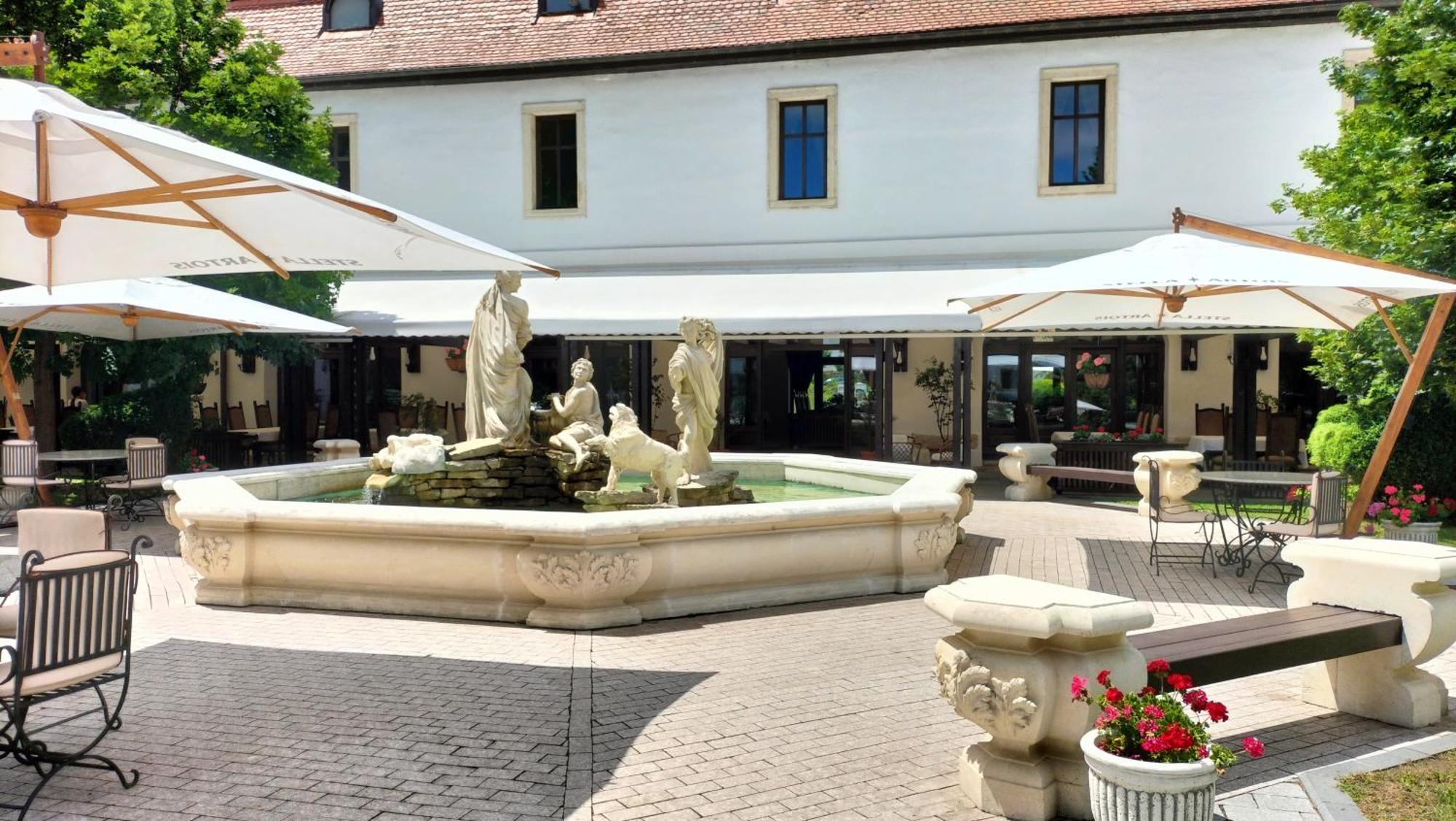 Hotel Medieval Alba Iulia Exteriér fotografie